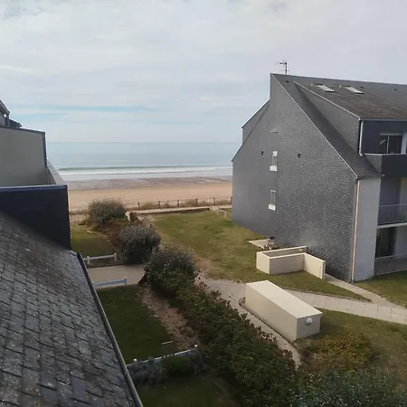 Les Galets Front De Apartment